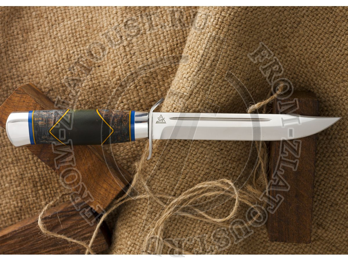Нож разведчика. Рукоять комбинированная люкс: стабилизированная карельская береза, фибра. Алюминий. Сталь 95х18